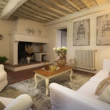 Villa Marraccini 8, Emma *